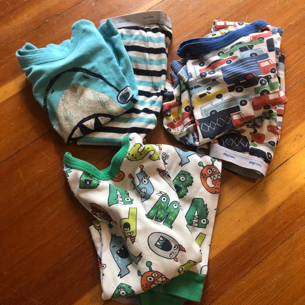 Three pairs baby gap PJ sets - 18-24mo